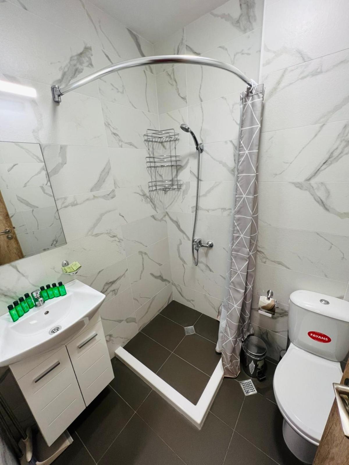 Академика Рент Студио 34 Varna ภายนอก รูปภาพ